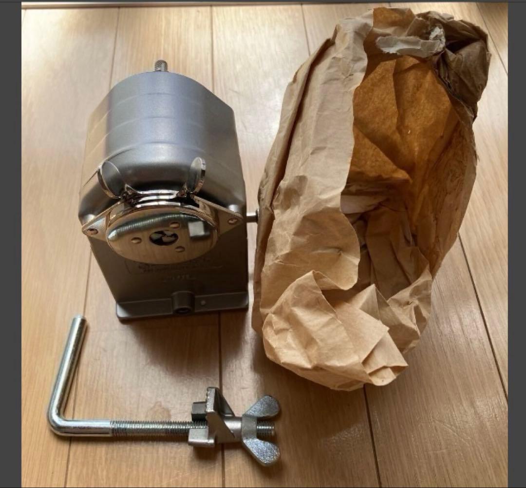 CARAN D'ACHE カランダッシュ メタルシャープナー　えんぴつ削り