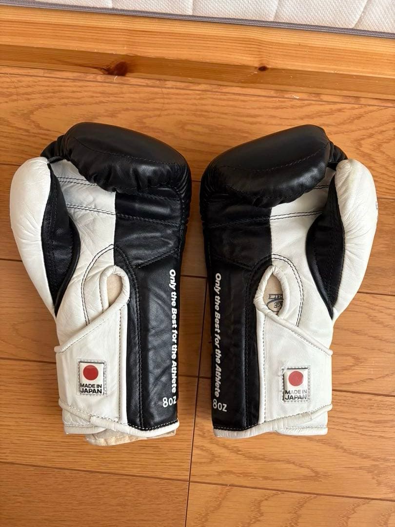 セール　adidas ボクシンググローブ 黒/白　8オンス　JBC承認　日本製