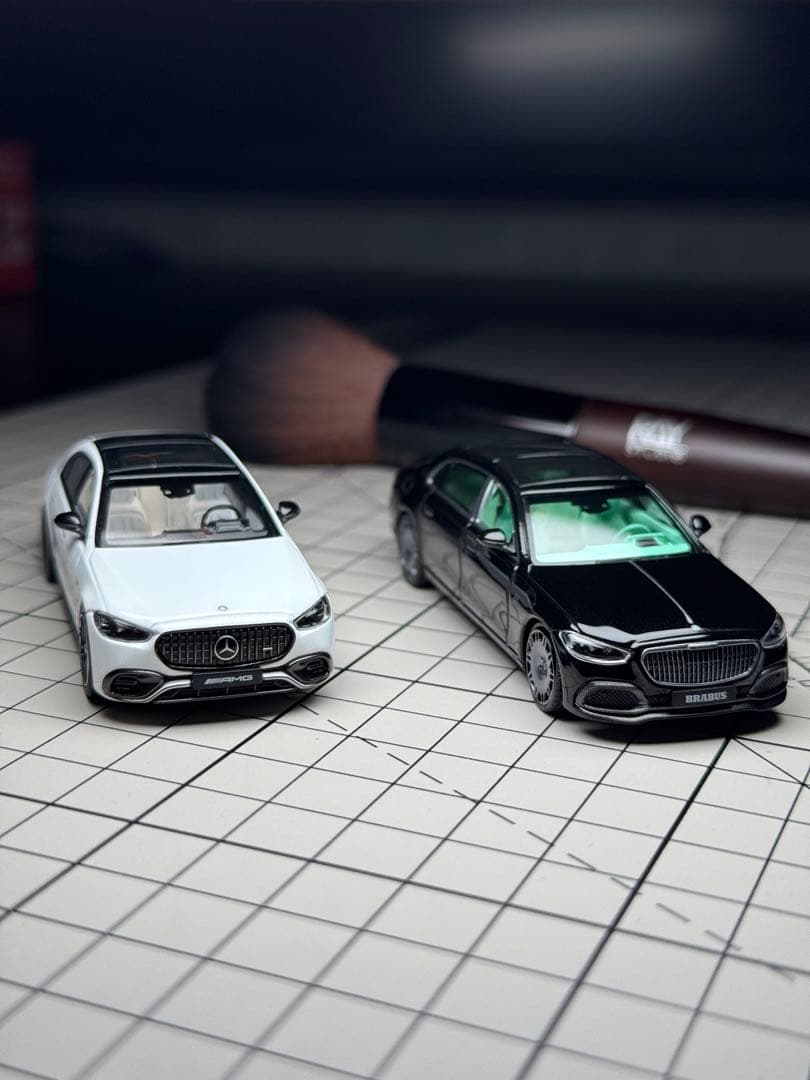メルセデス・ベンツ マイバッハ S850 と AMG S63 Eミニカー セット