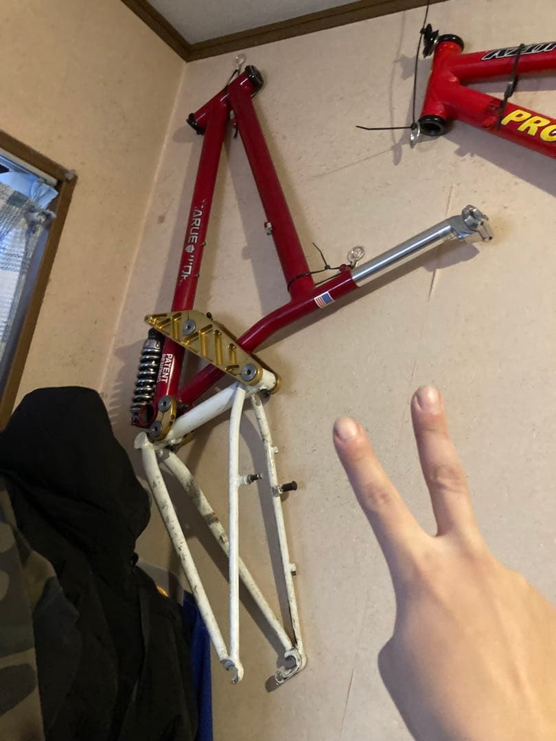 Azonicの変なチャリフレーム