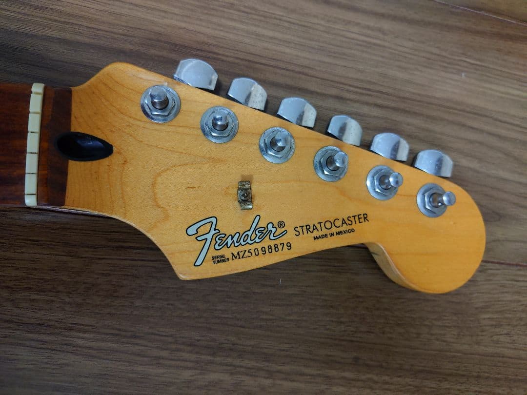 メ*ネ様 Fender Mexico Stratocaster 未組立 未塗装