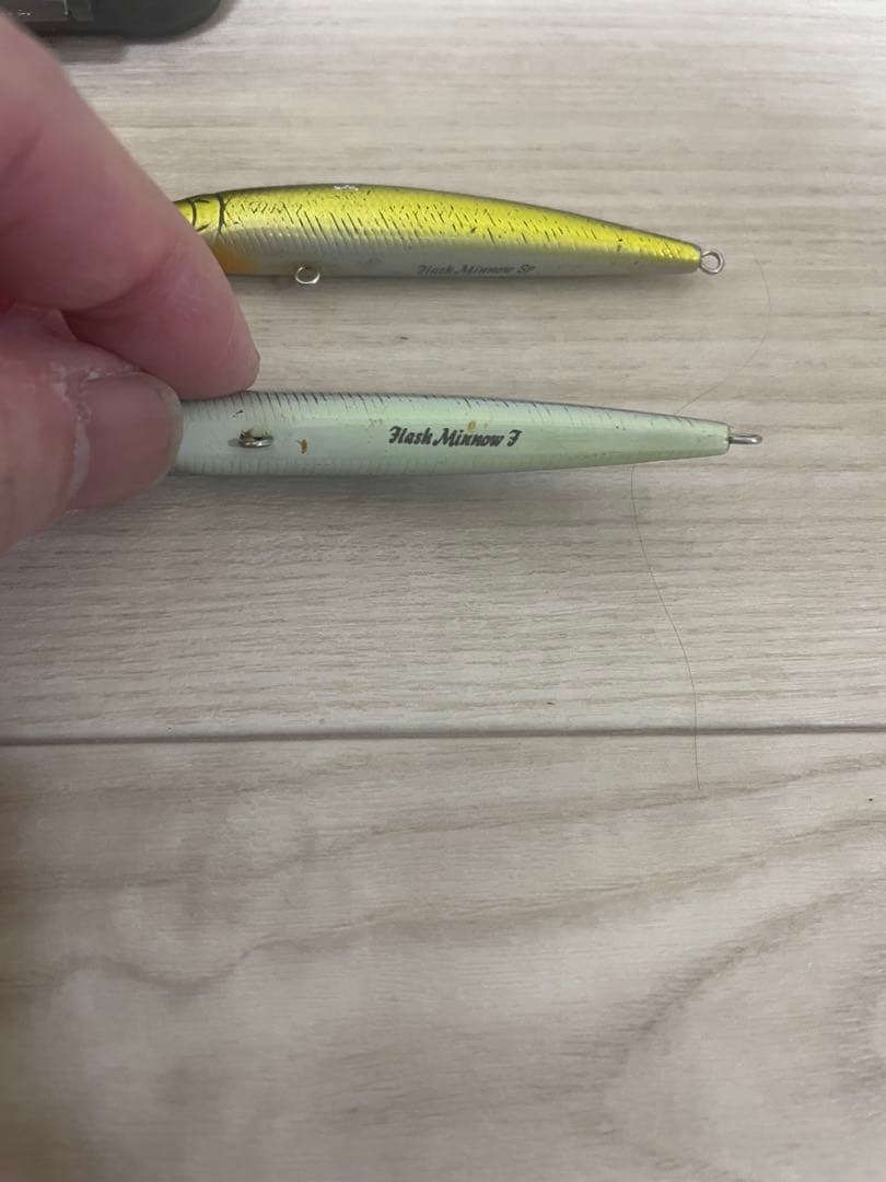 フラッシュミノー13個、インスパイアミノー1個 他15個セット　収納ケース付