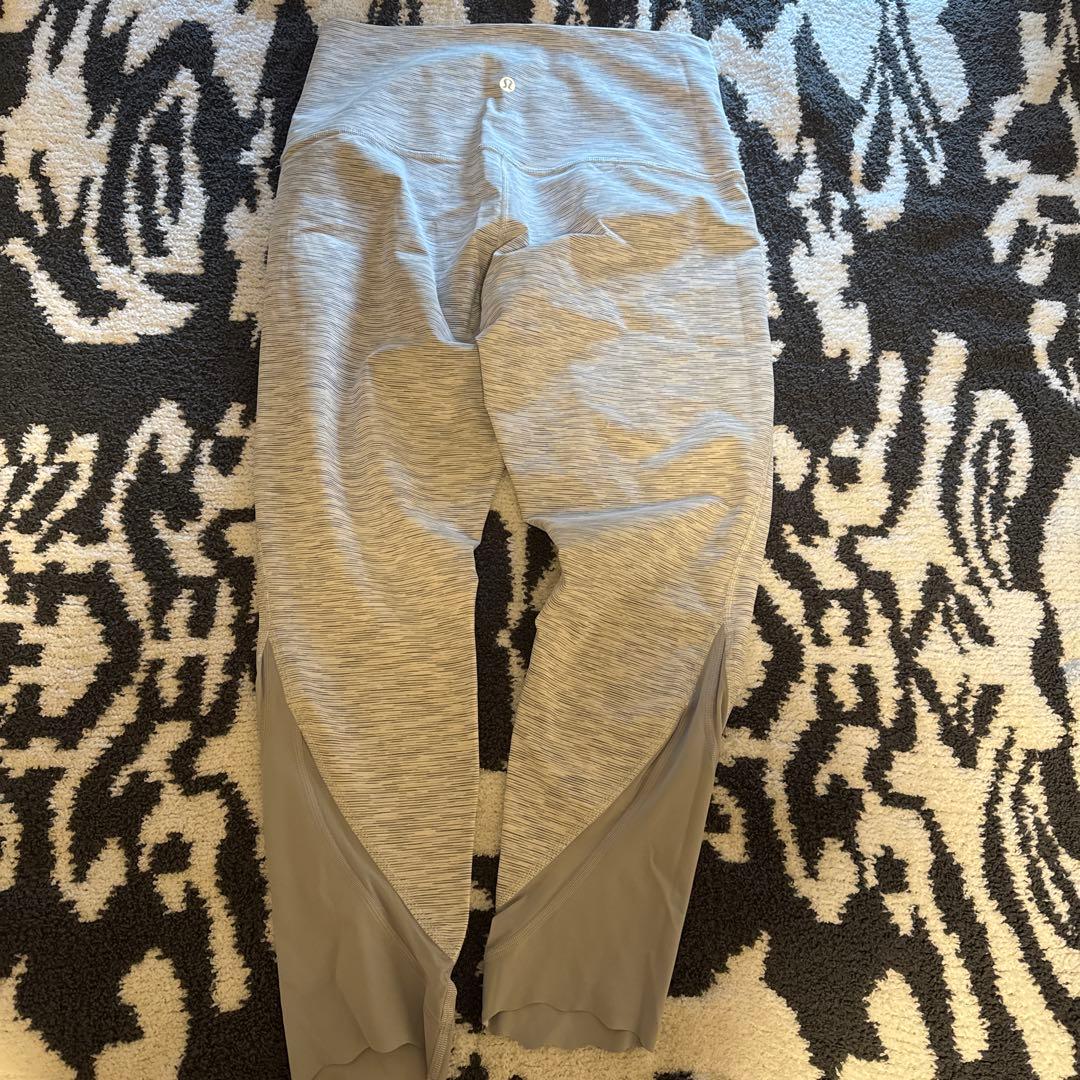Lululemon スリムフィット ヨガパンツ グレー