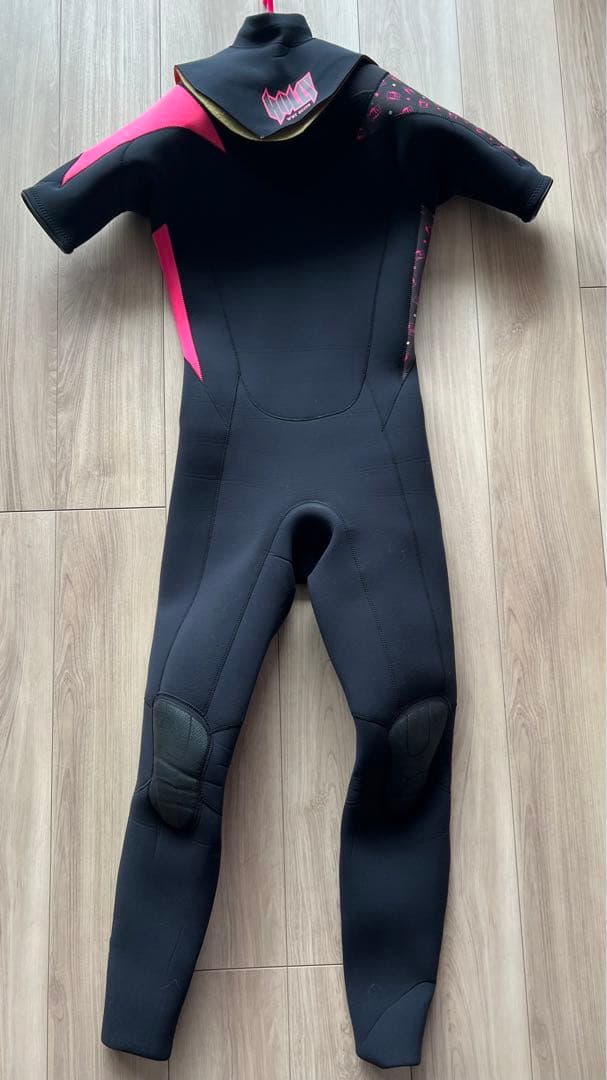 サーフィン・ボディボード holly wet suit