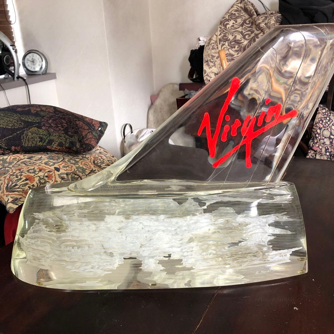 Virgin クリスタル　日本支社用　オブジェ