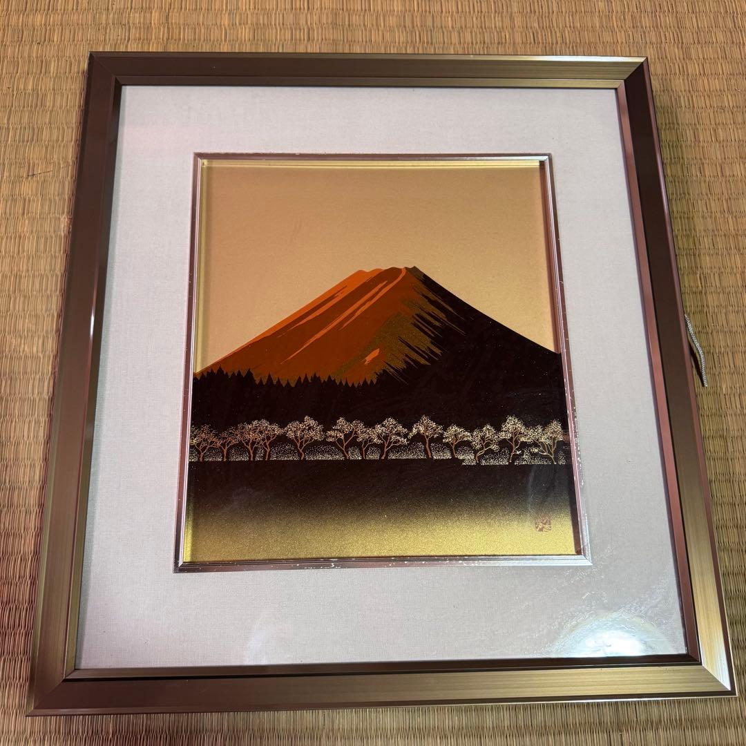 富士山 日本画 金色と黒色