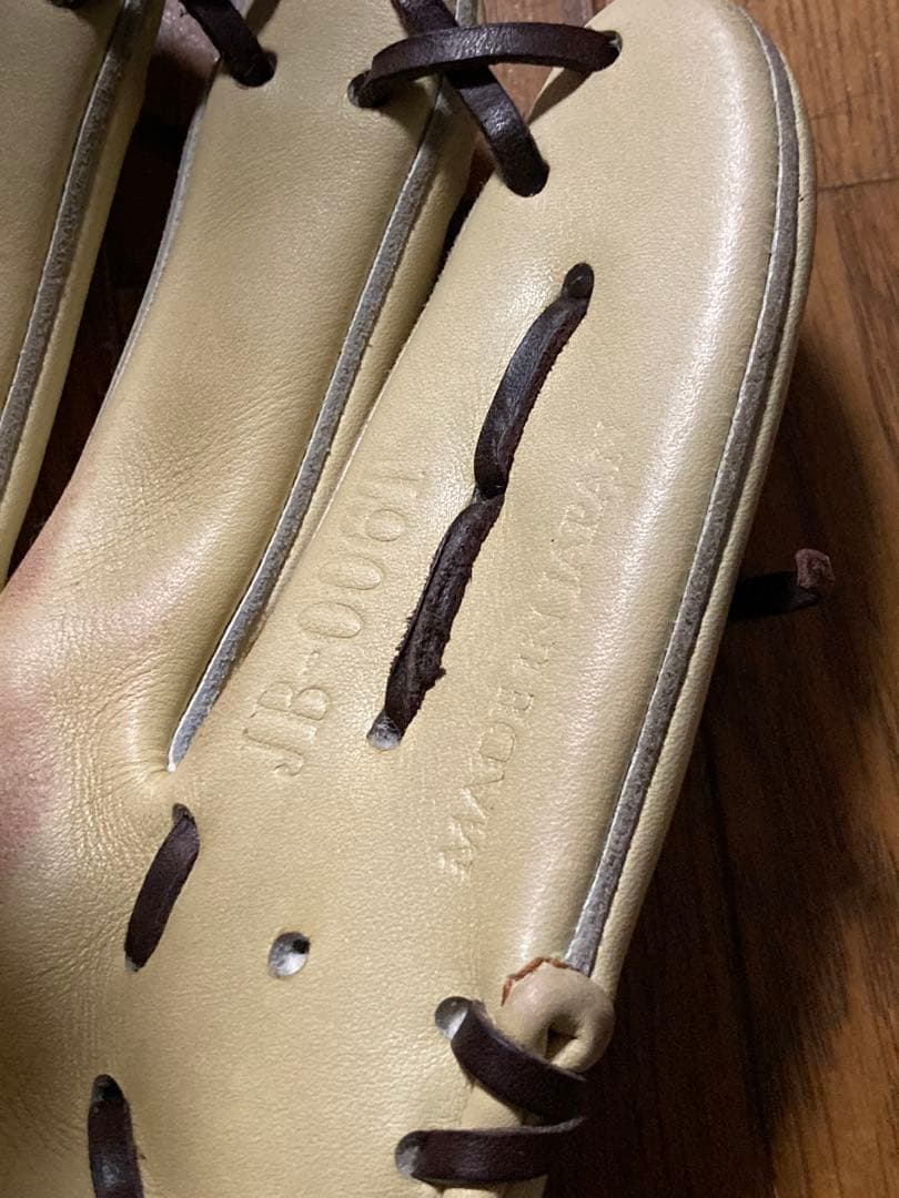 MIYAZAKI WAGYU JB 硬式グローブ クリーム色　28センチ