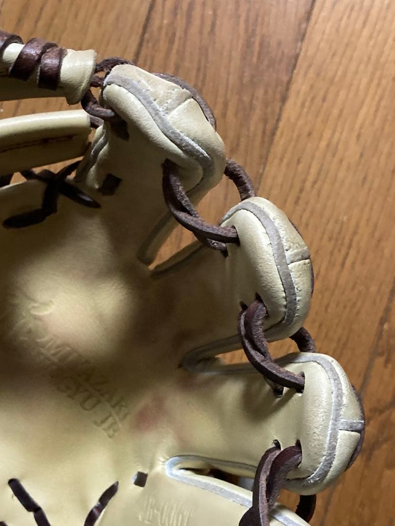 MIYAZAKI WAGYU JB 硬式グローブ クリーム色　28センチ