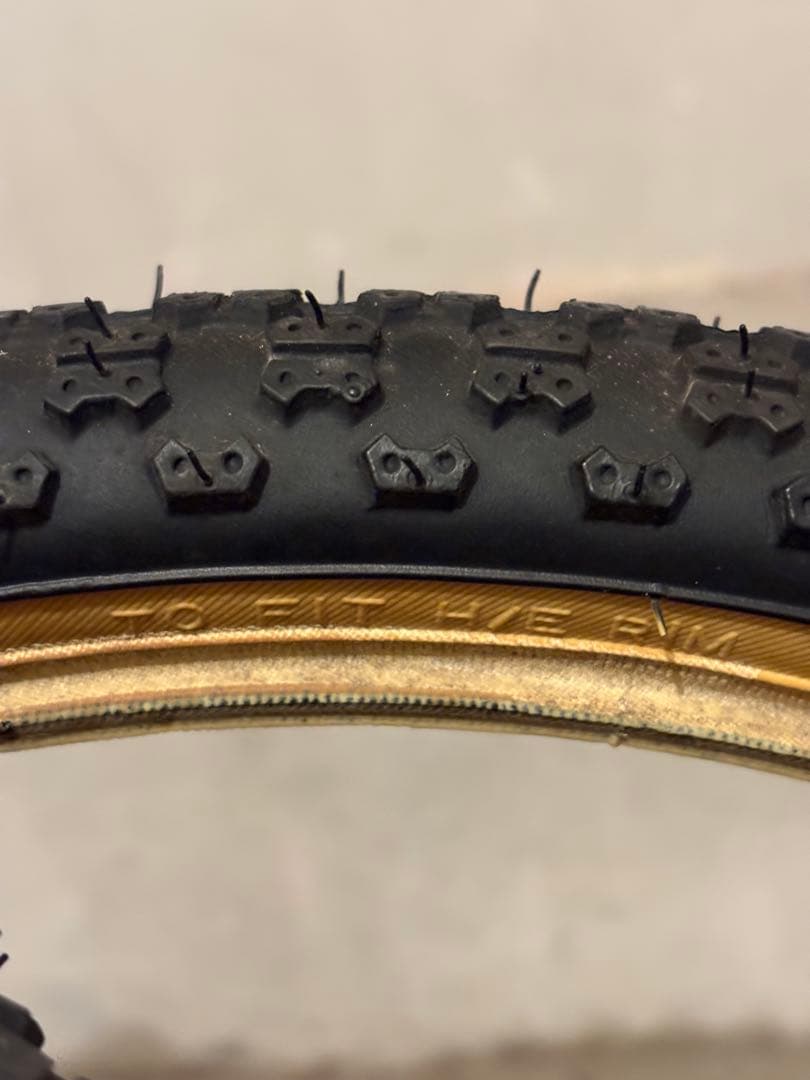 old bmx サイドスキンタイヤ