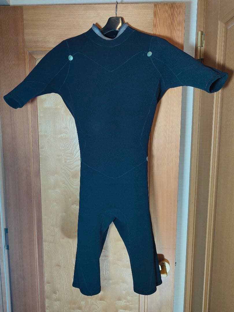 たー　　　　　　　　　　　　　　　　　　　　BILLABONG