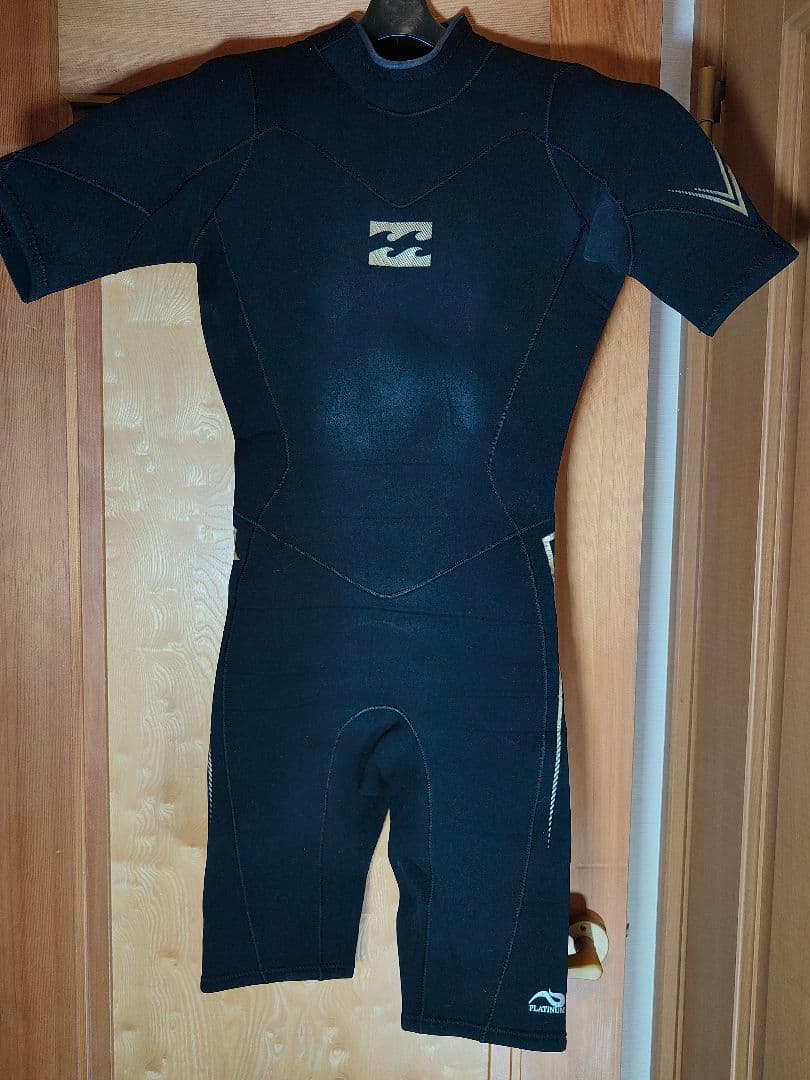 たー　　　　　　　　　　　　　　　　　　　　BILLABONG