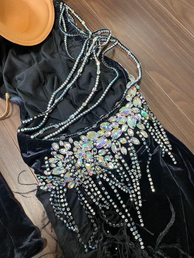 社交ダンス　ナディアドレス 黒 ベルベット