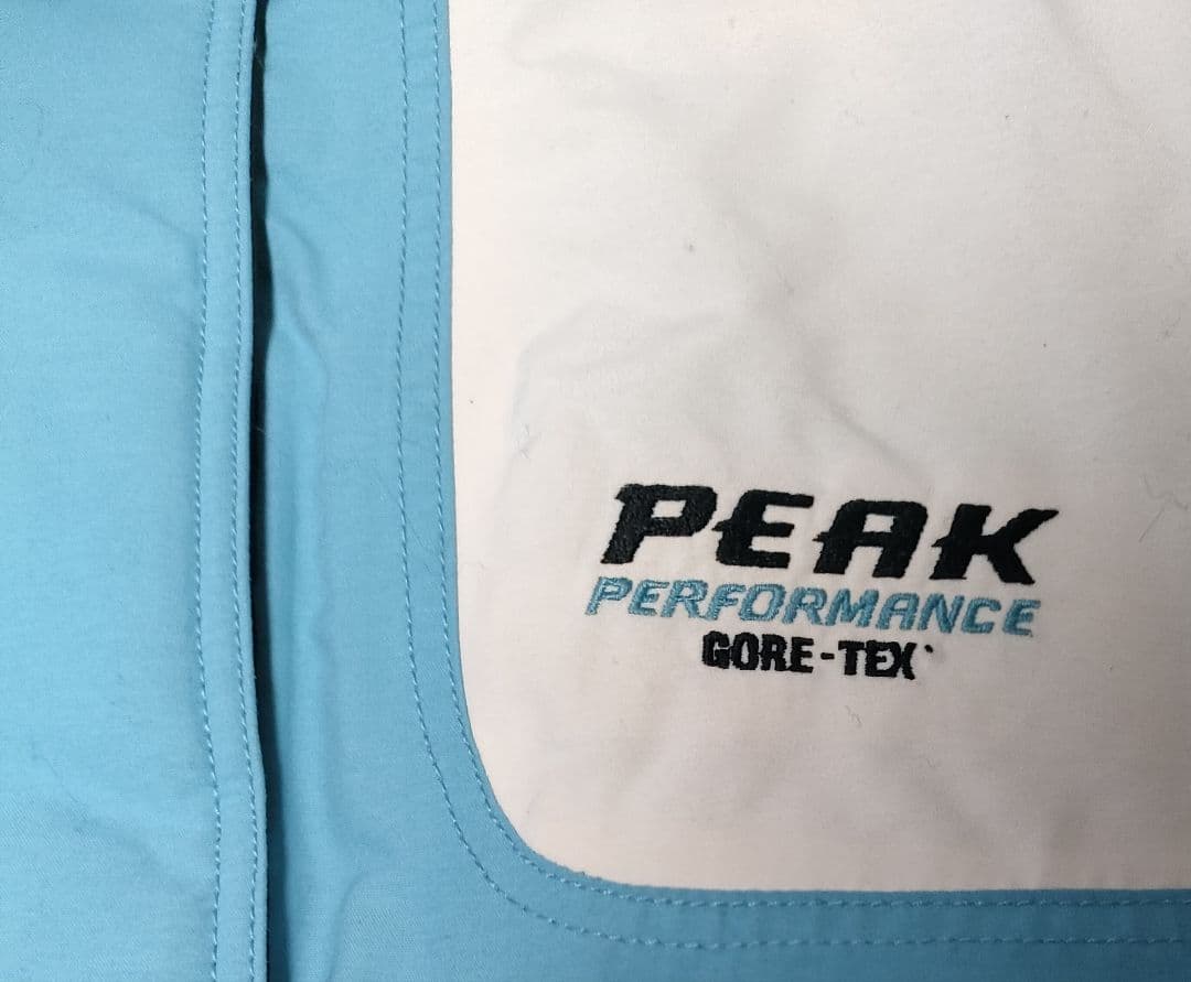 美品　peak performance　スキーウェア　レディースM