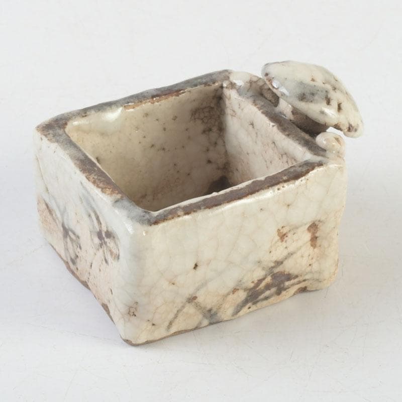 茶道具　志野焼　花草文　人物蓋置　時代箱　V　9876