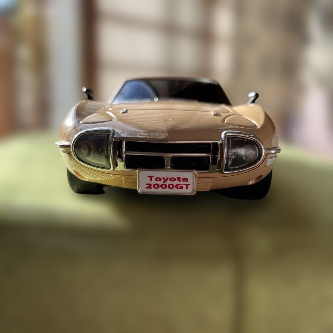 トヨタ 2000GT ラジコンカー　ライト付き