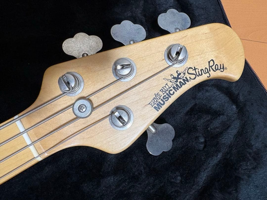 【美品】Music Man StingRay 4弦ベース 純正ケース付