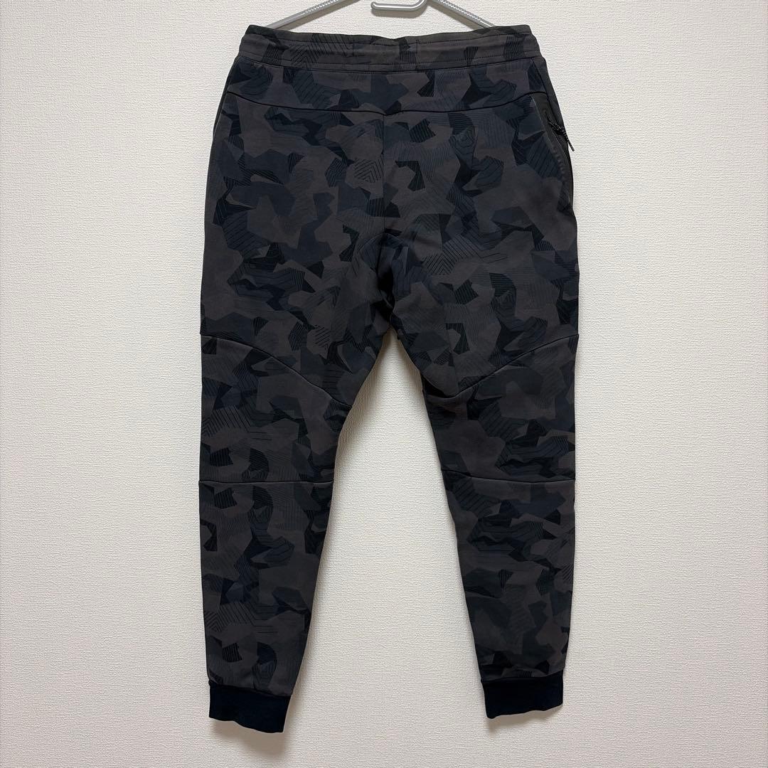 ナイキ　テックフリース　セットアップ　カモフラ　赤タグ