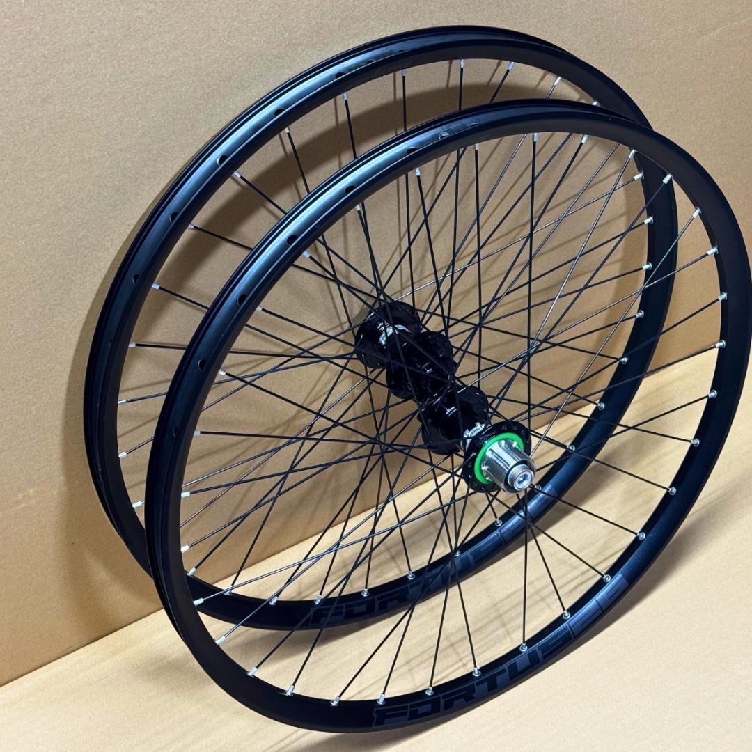 HOPE FORTUS 26 26インチ フロント・リア PRO4 ブラック