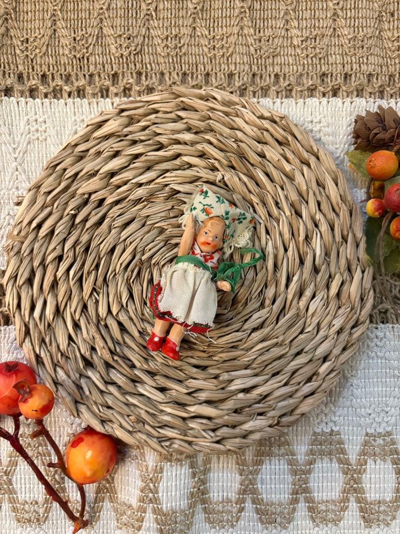 ドイツ　アンティークドール　民族衣装