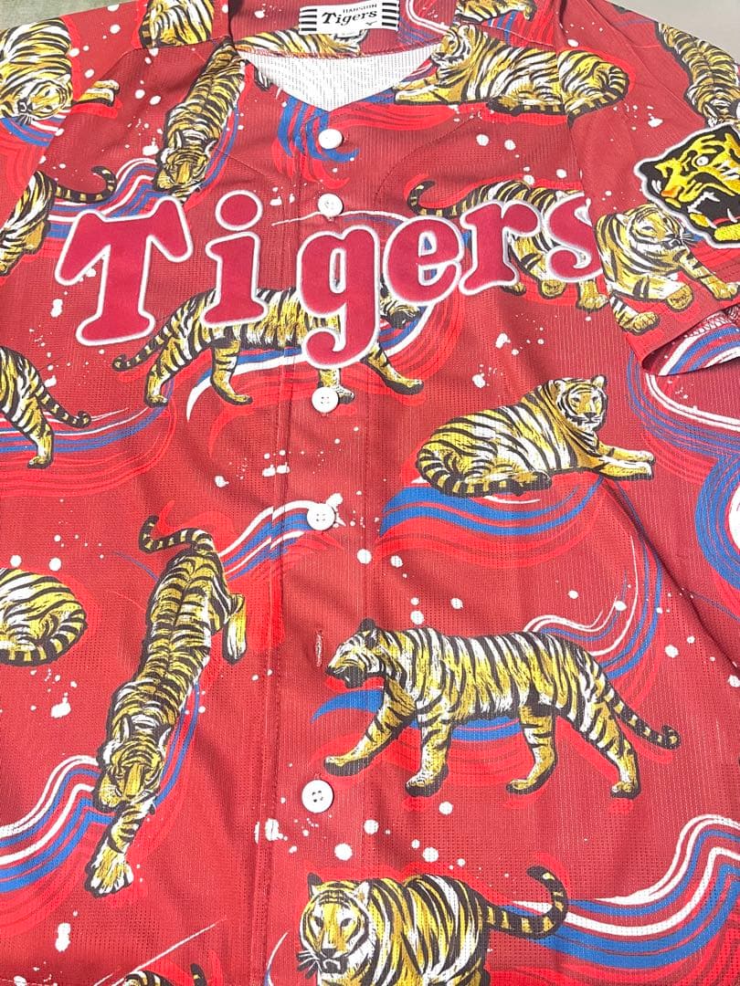 新品未使用 阪神タイガース 2024 デザインユニフォーム 波と虎 サイズ S