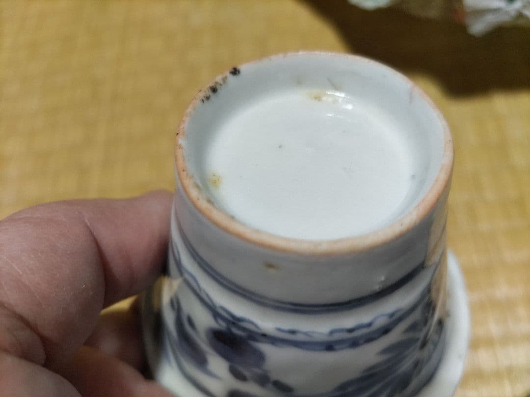 古伊万里　初期様式　広東型　そば猪口　菊絵　生掛け・厚底