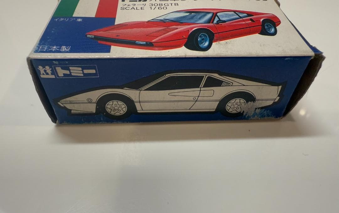 トミカ フェラーリ 308GTB F35 日本製 青箱 外国車シリーズ