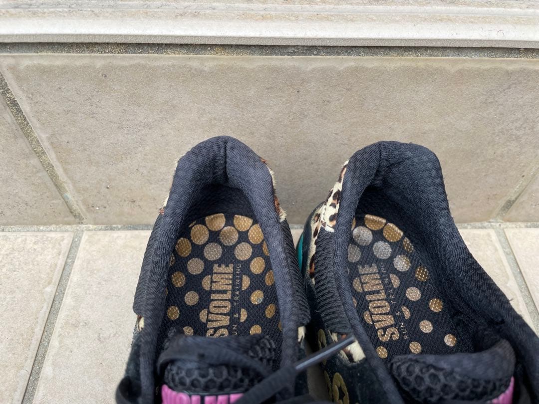 スボルメ シューズ