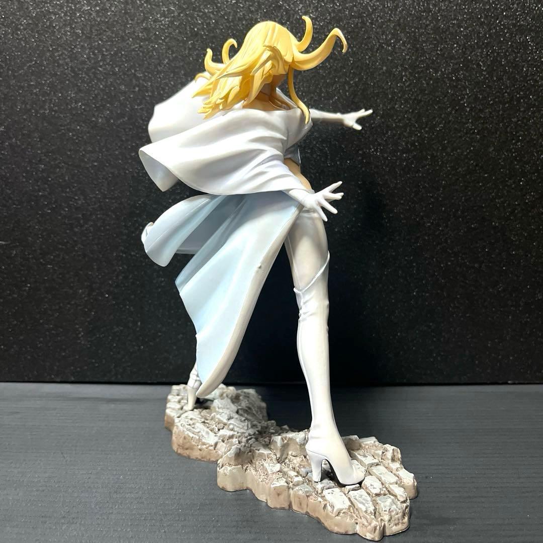 エマ・フロスト　コトブキヤ　マーベル　美少女シリーズ　フィギュア