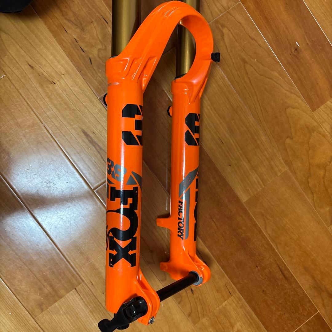 FOX 38 FACTORY 27.5インチ180mmストロークBoost