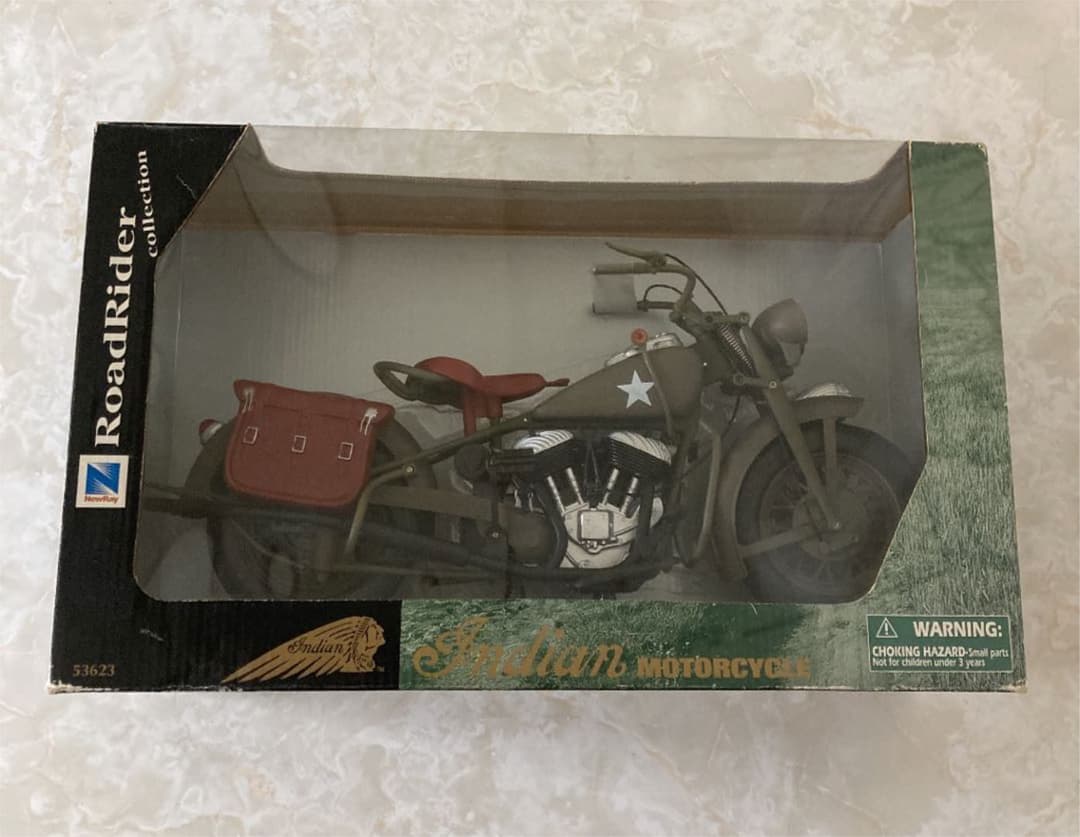 GIブルースと、バイク(インディアン)