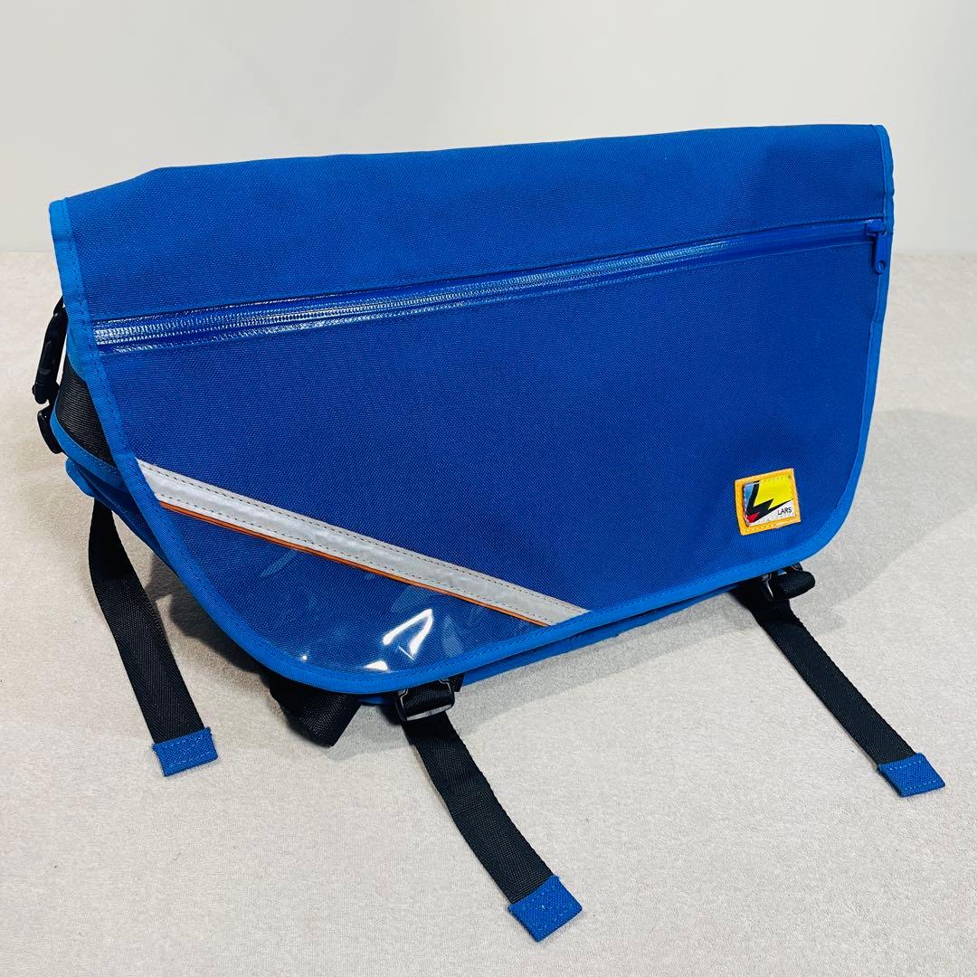【美品!】LARSラーズ メッセンジャーバッグLIFESTYLEMSSNGR 青