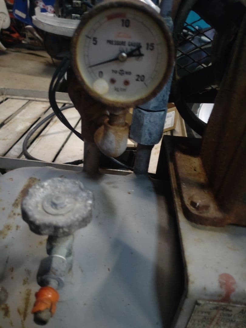 コンプレッサー難あり