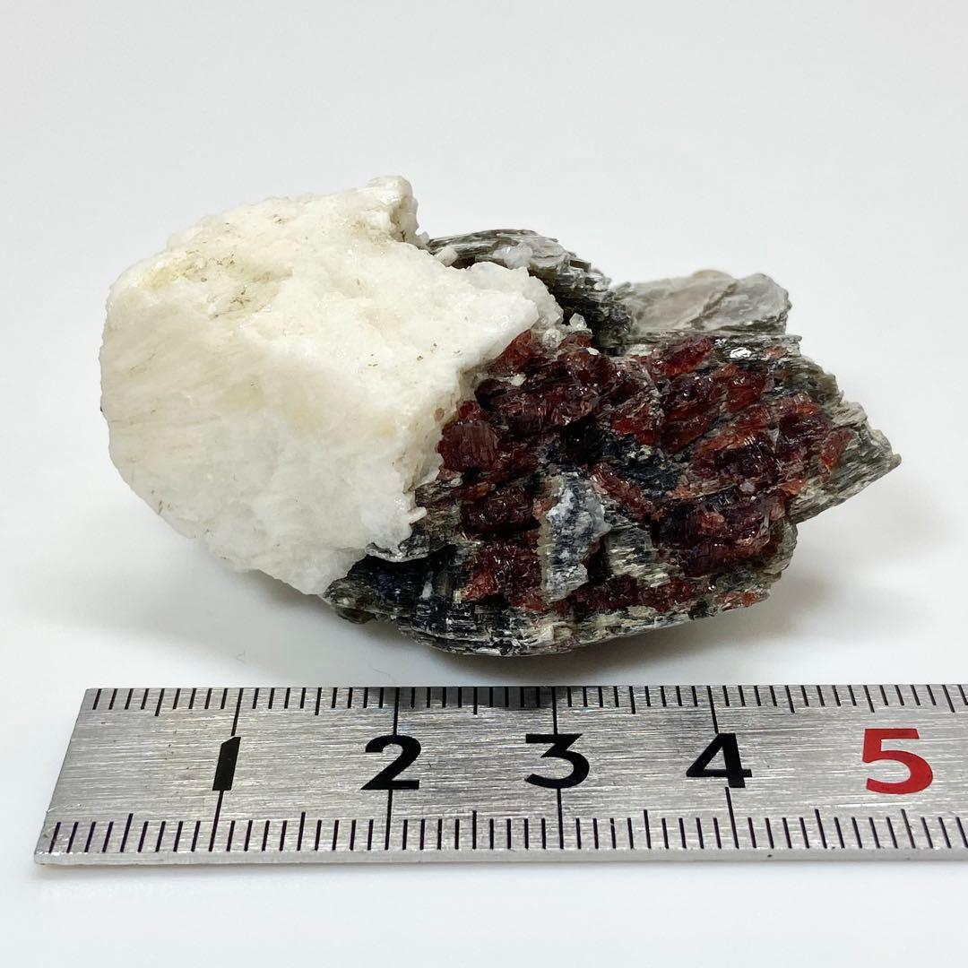 ガーネット　マイカ　アルバイト　ショール　鉱物標本　原石　天然石　ストーン