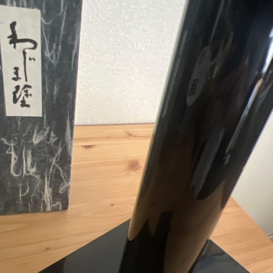 漆器 円筒形花瓶 金色紫色模様　外箱付き