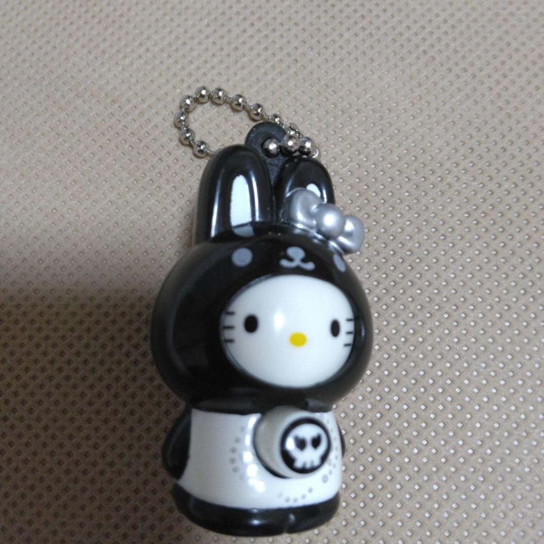ハローキティ♡ウサギ型スカルデザインキーホルダー　入手困難！百面相だよ！