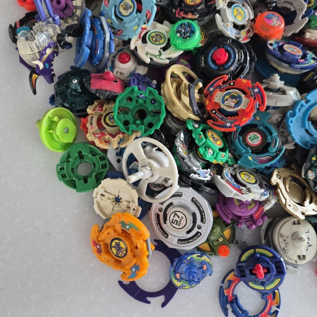 ベイブレード まとめ売り 大量 セット 初期？ 古いもの 色々 ジャンク扱い