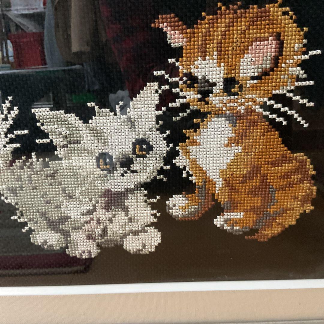 刺繍 二匹の猫 額装仕立て 前面ガラス仕様 何時掲載可能