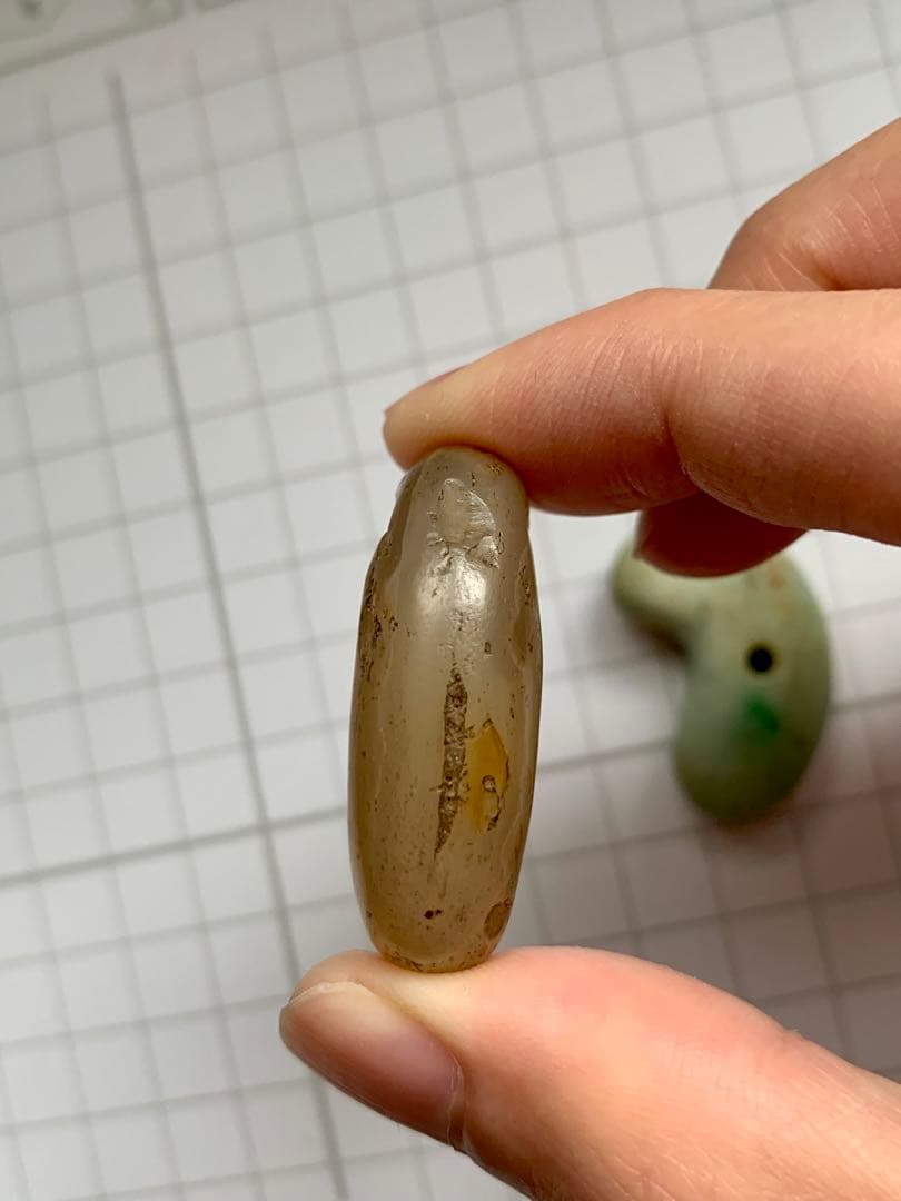 古墳期　めのう勾玉　翡翠勾玉　瑪瑙　出土　縄文　弥生　石器　土器　化石　根付