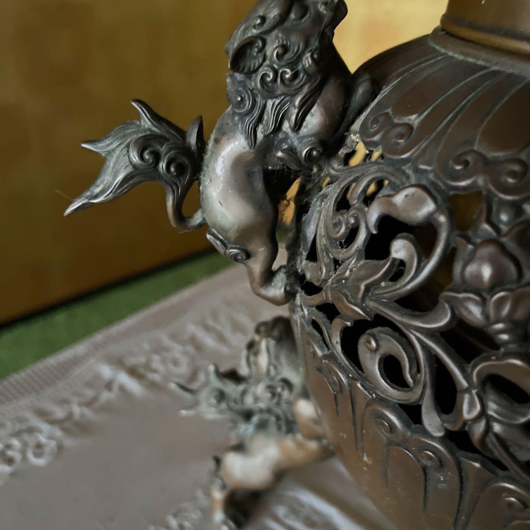 T*s様 ゲキレア透かし彫り　薄端　金属製　三つ足　華道具