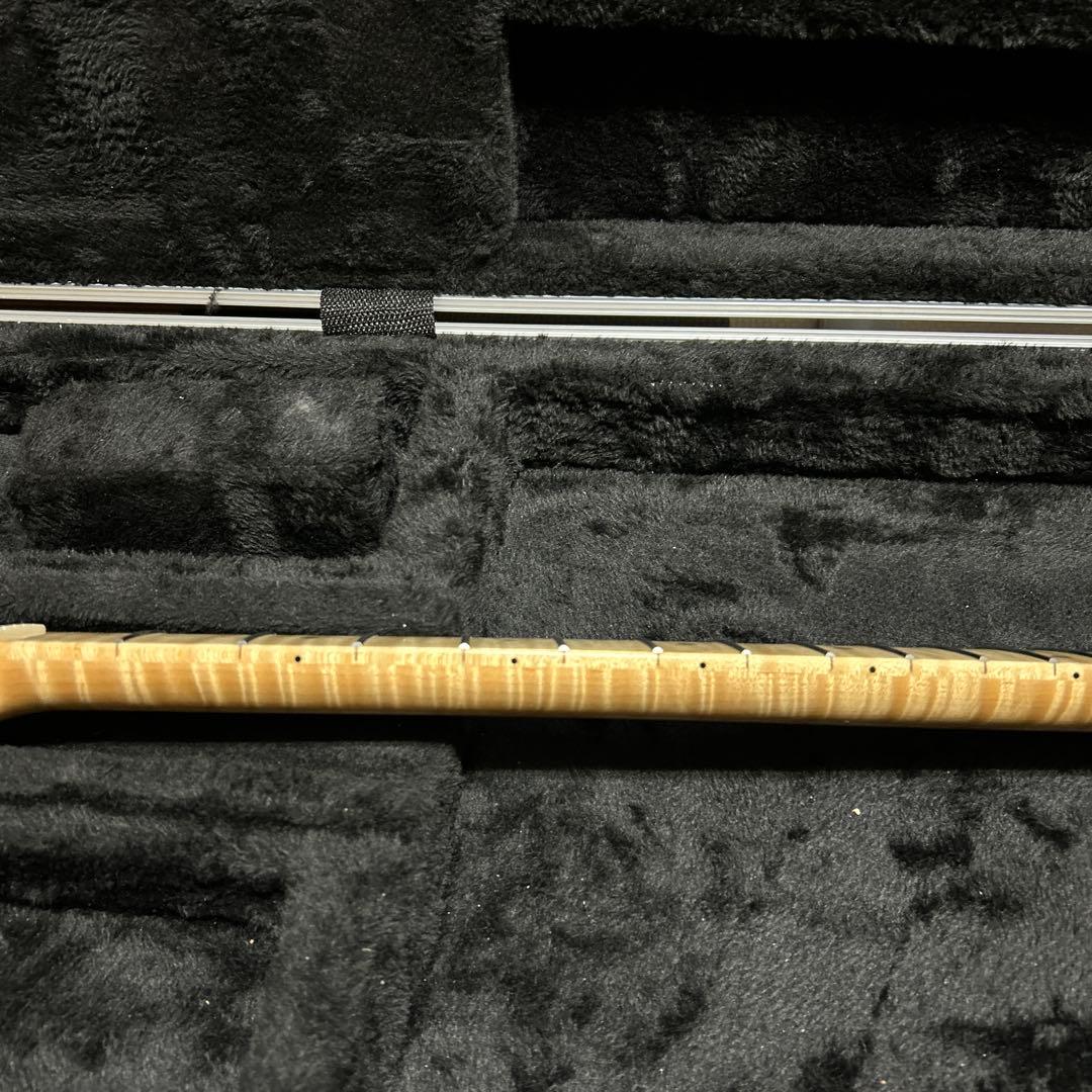 ストラトキャスター フレイムメイプルネック 22フレット