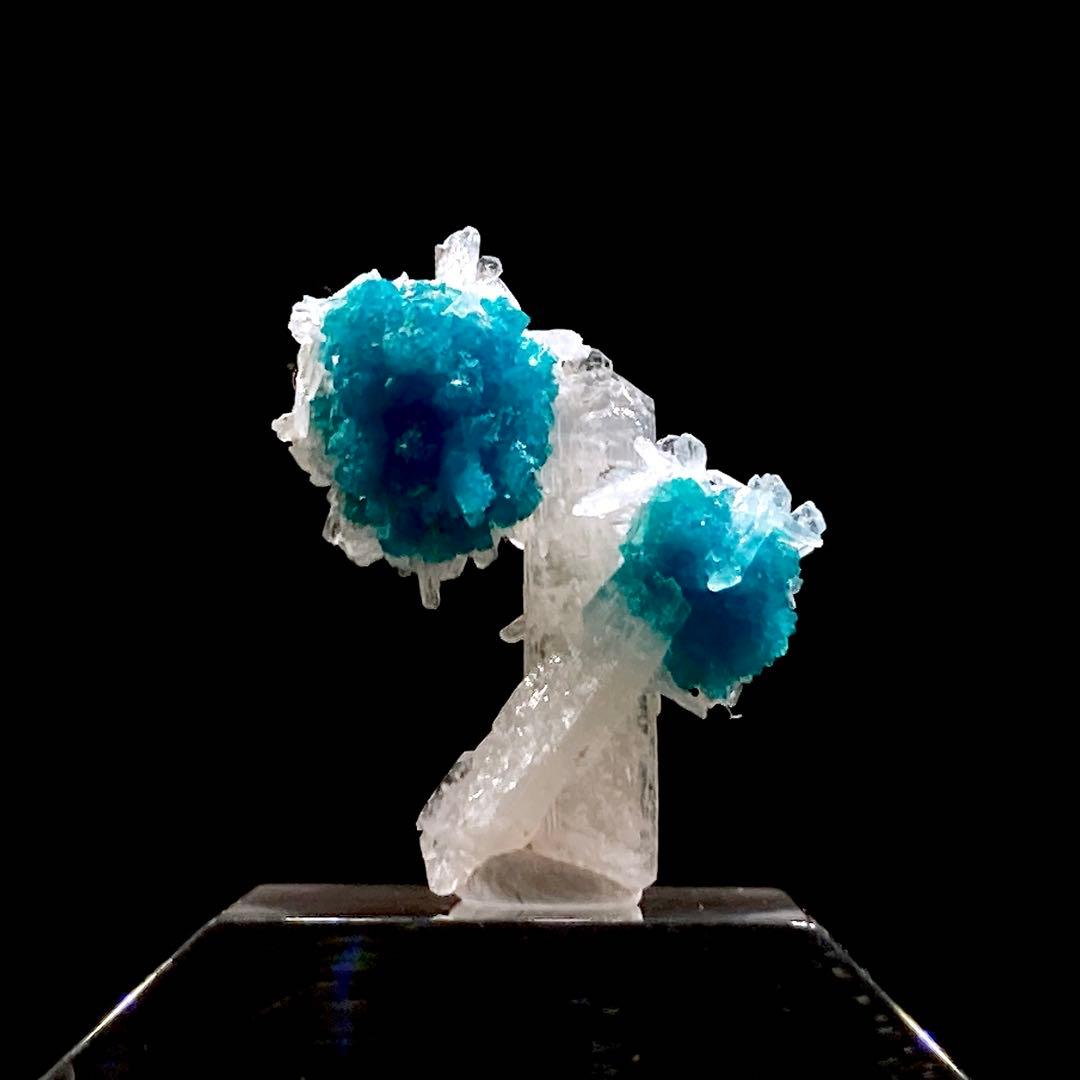 ヨ*ウ様 カバンサイト　スティルバイト　原石　鉱物標本　天然石　357