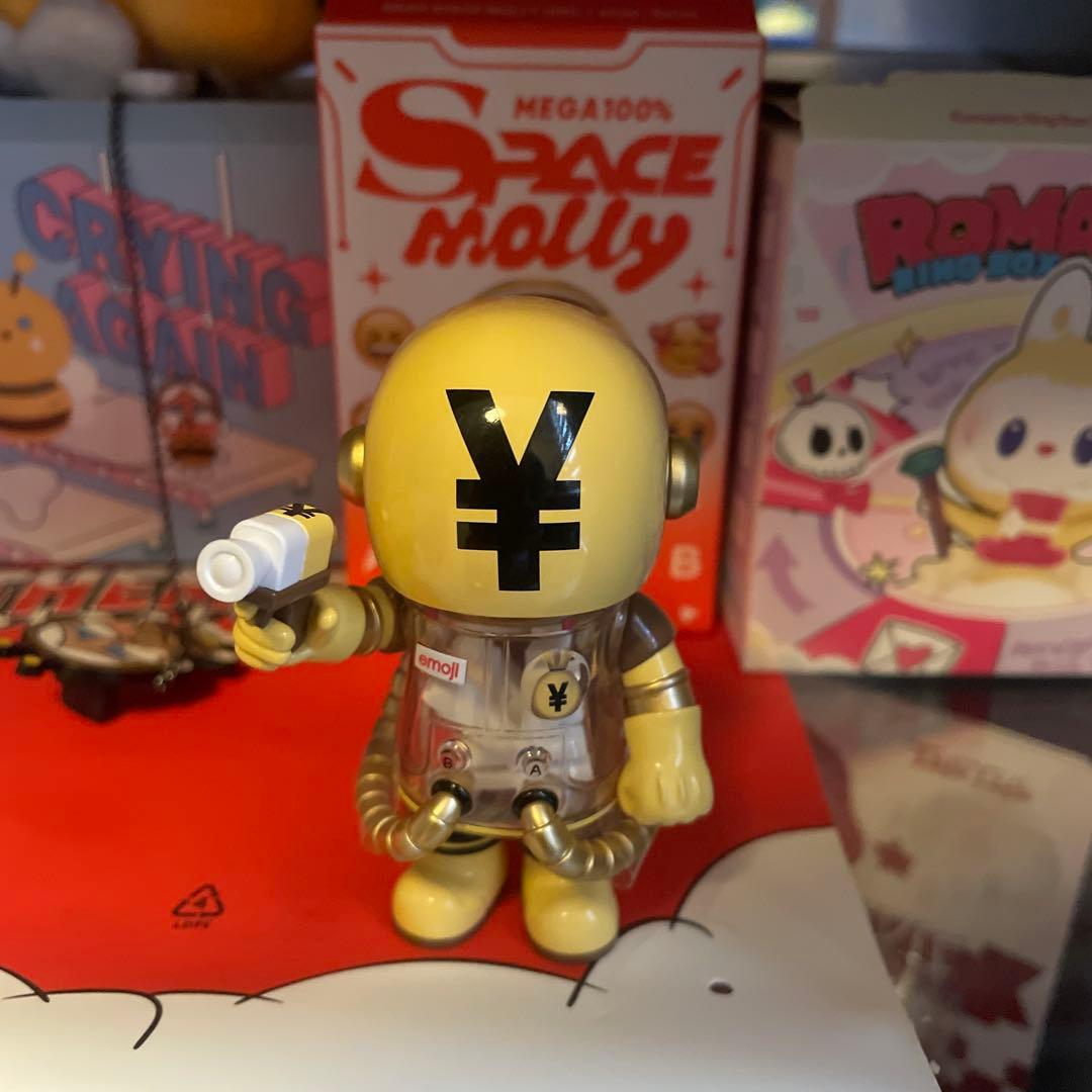 シークレット【¥】 POPMART MEGA SPACE MOLLY