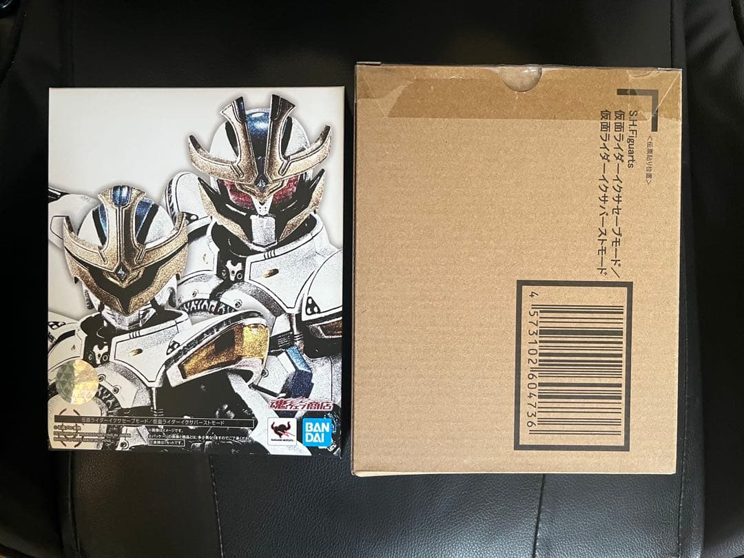 真骨彫製法　仮面ライダーイクサ　セーブモード／バーストモード