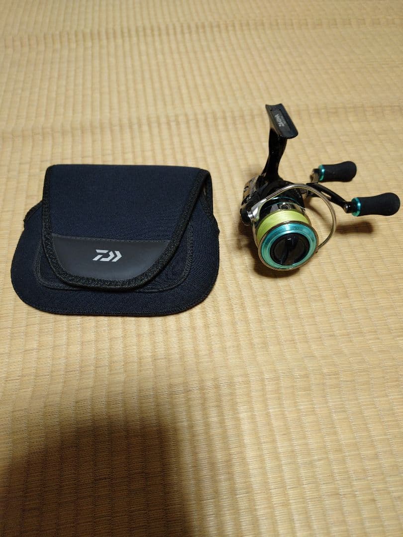 ダイワ スピニングリール エメラルダス　2508PE-H-DH