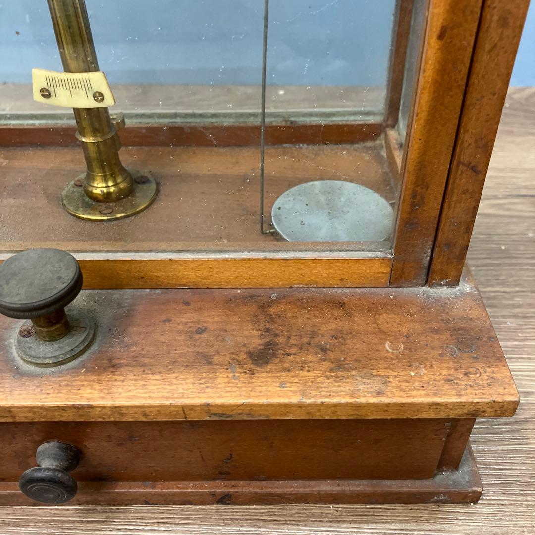 E-3 アンティーク 分析天秤 天秤ばかり 木製ガラスケース入り 精密秤