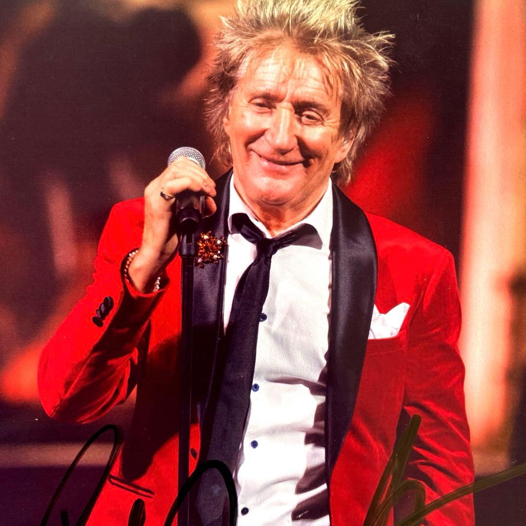ロットスチュワート直筆サイン入り2Lサイズ写真…Rod Stewart