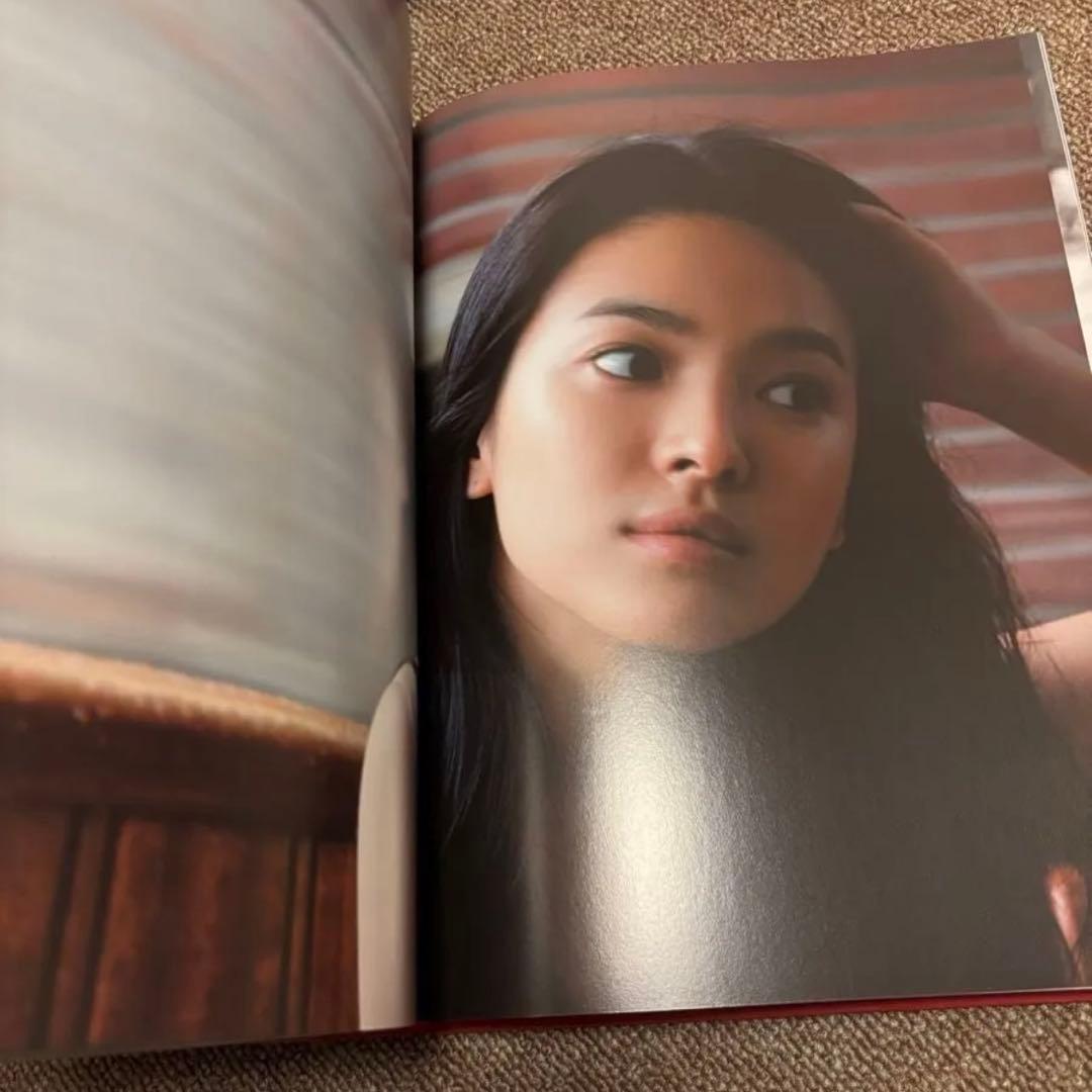 限定2000冊 Moment Song Hye Kyo ソンヘギョ 写真集