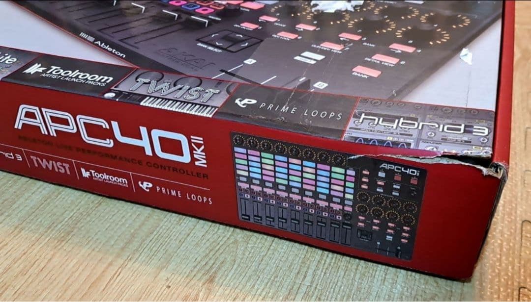 【未使用品】AKAI APC40 MKII