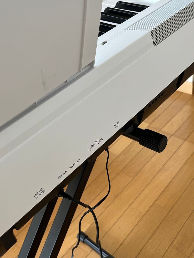 引き取り限定　YAMAHA88鍵 ホワイト電子ピアノ　Pー125 美品