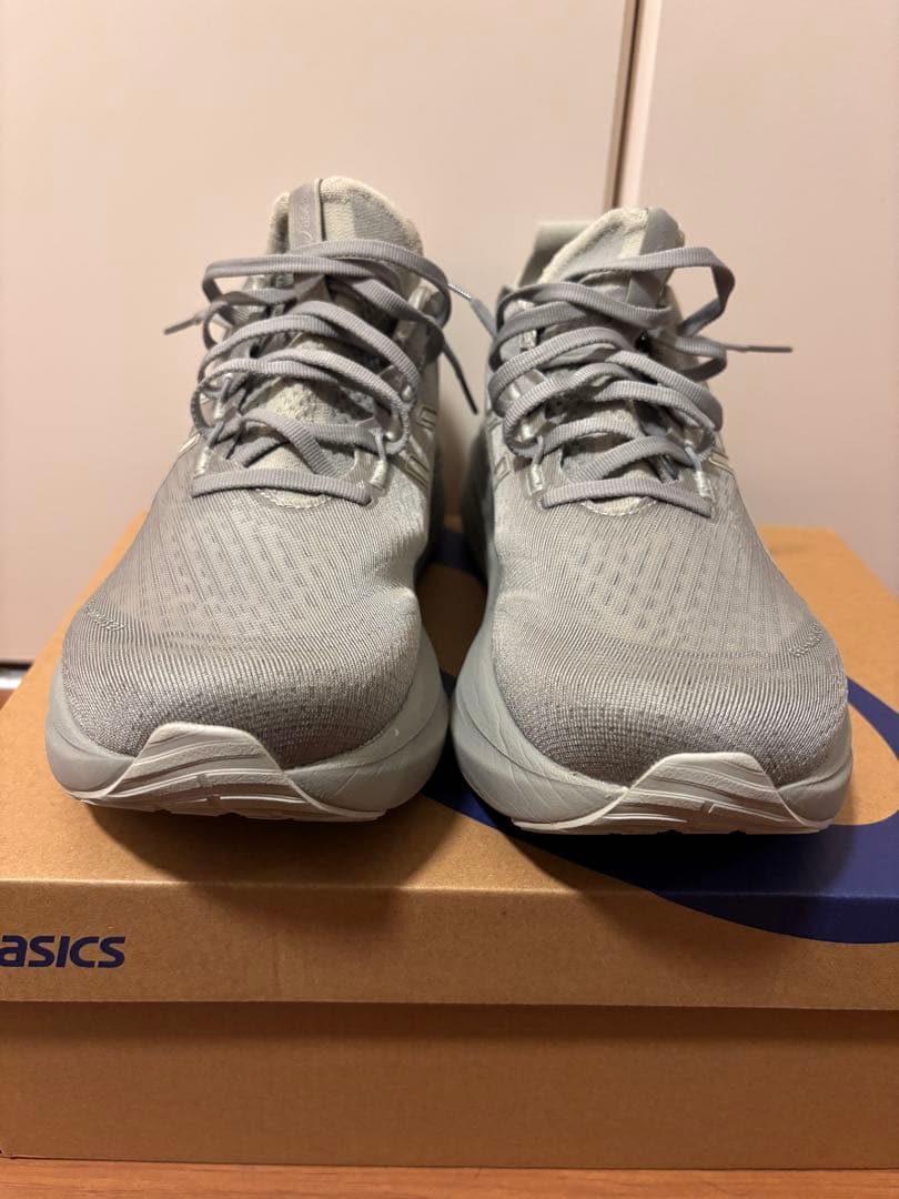 ほぼ未使用GEL-NIMBUS 27 ゲルニンバス 26.5 cm 2E